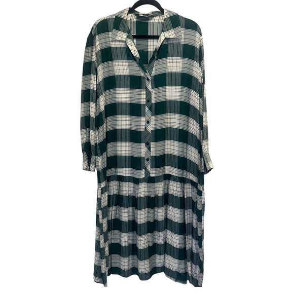 Zara Dress Green and White Lagre - Picture 2 of 8